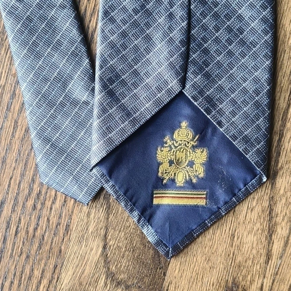 Equestrian Firenze Made in Italy 100% Silk Gray Men's Necktie Unisex Geometrical